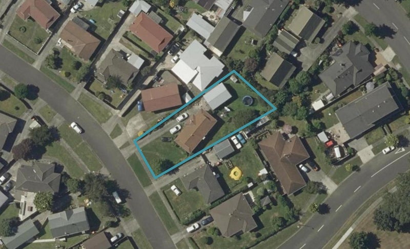 6 Cedar Grove, Highbury, Palmerston North - Carousel 1