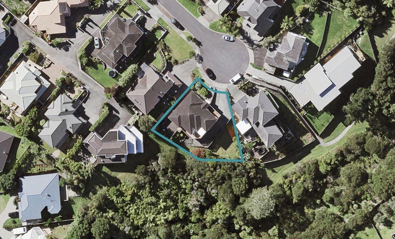 19 Gretna Green, Browns Bay, Auckland - Carousel 1