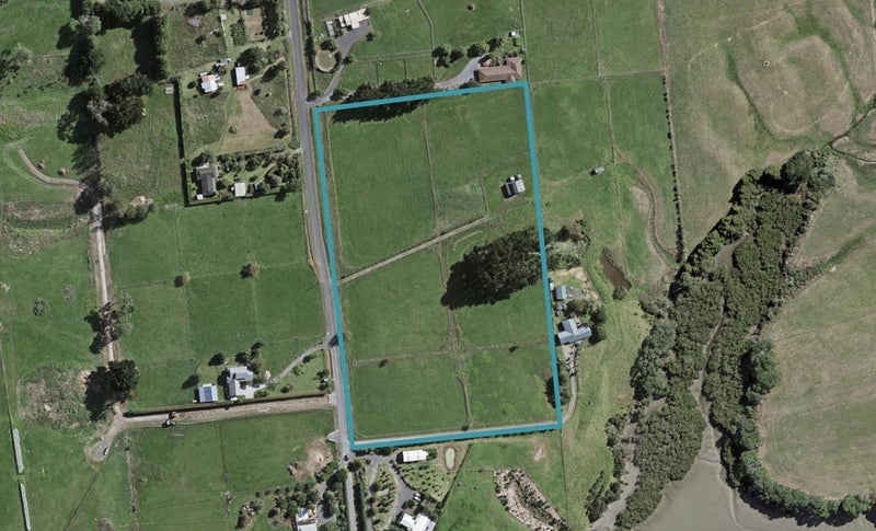 69 Boyd Road, Pukekohe - Carousel 1