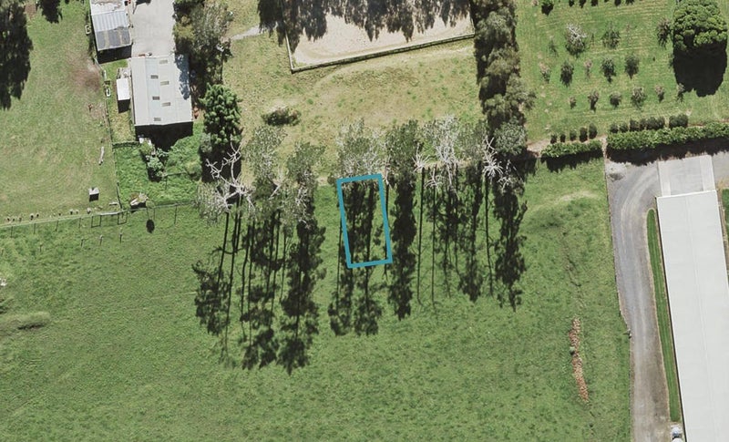 29 Whiteywood Street, Westgate, Auckland - Carousel 1