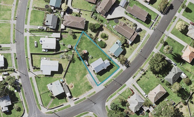 83 Leybourne Circle, Glen Innes, Auckland - Carousel 1