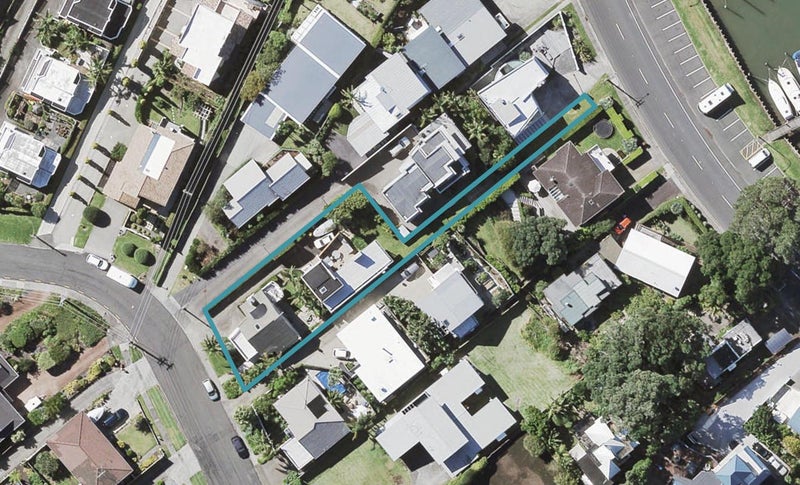2/27 Prospect Terrace, Milford, Auckland - Carousel 1