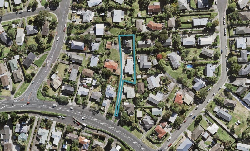 2/345A Wairau Road, Tōtara Vale, Auckland - Carousel 1