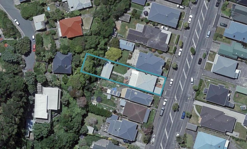 20 Derwent Street, Island Bay, Wellington - Carousel 1