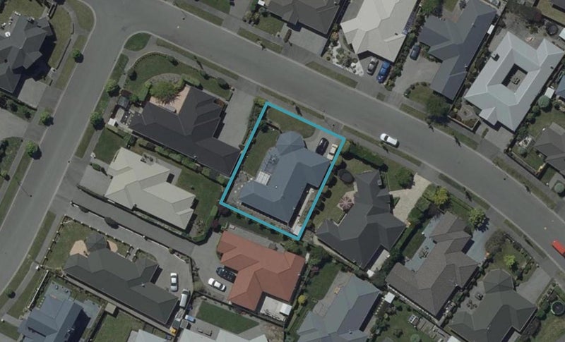19 Burbank Drive, Aidanfield, Christchurch - Carousel 1