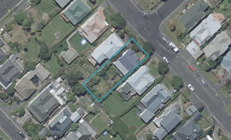 29 Orbell Street, Dalmore, Dunedin - Carousel 1