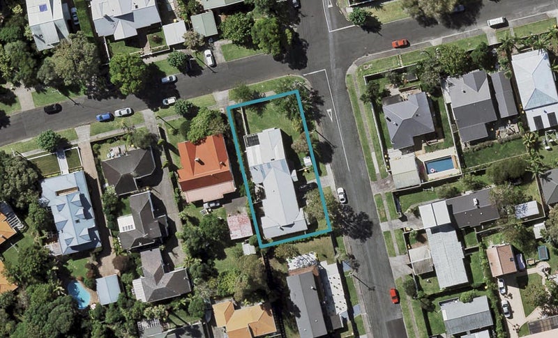18 Beresford Street, Bayswater, Auckland - Carousel 1
