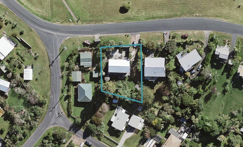 28 Mako Street, Oneroa, Waiheke Island - Carousel 1