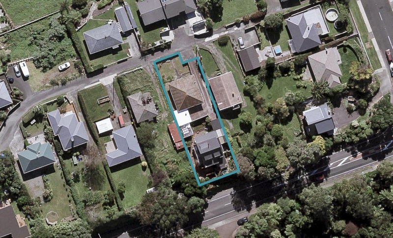 16 Moana Crescent, Blagdon, New Plymouth - Carousel 1
