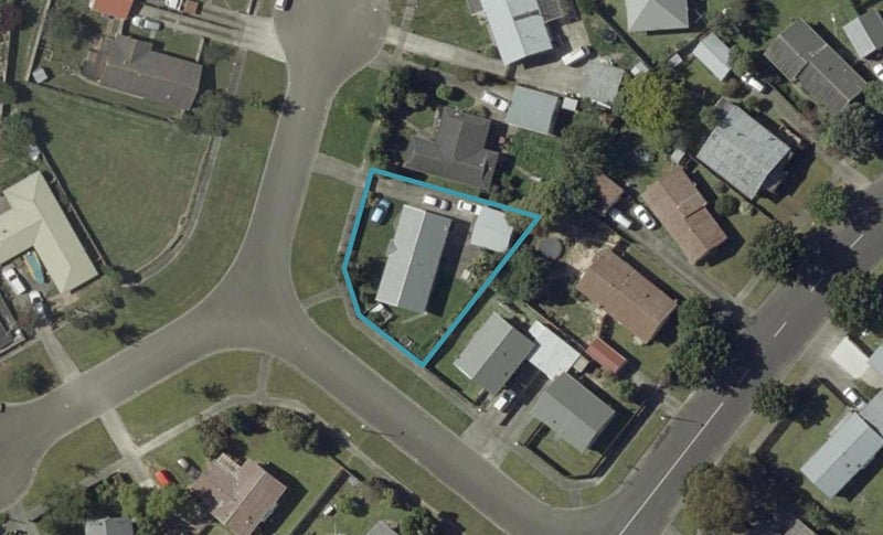 6 Chelmarsh Place, Highbury, Palmerston North - Carousel 1