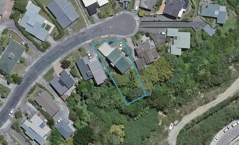 16 Atlanta Grove, Brooklyn, Wellington - Carousel 1