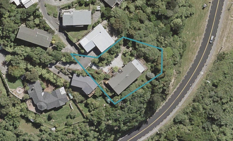 34 Rakeiora Grove, Korokoro, Lower Hutt - Carousel 1