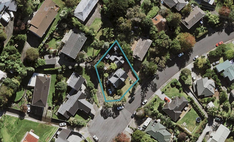 21 Stephen Lysnar Place, Hillsborough, Auckland - Carousel 1