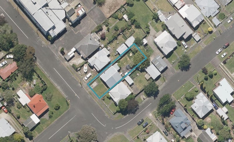 9 Tipai Street, Whanganui East, Whanganui - Carousel 1