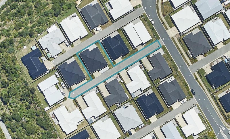 6 Scarr Lane, Pyes Pa, Tauranga - Carousel 1