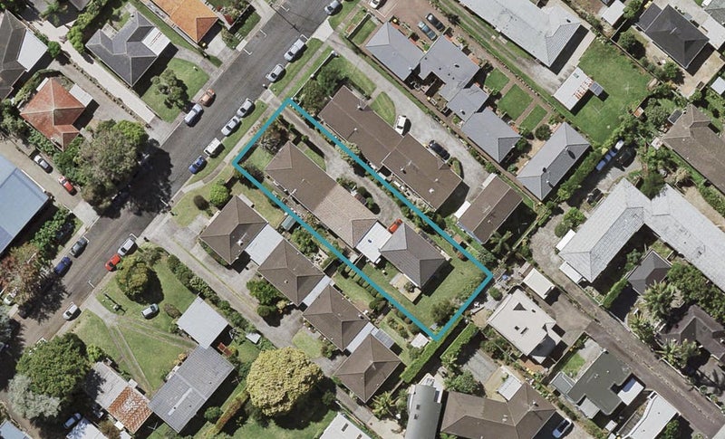 1/7 Napoleon Avenue, Milford, Auckland - Carousel 1