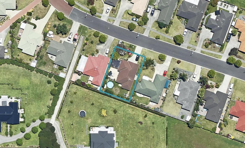 30 Mcleod Place, Papamoa Beach, Papamoa - Carousel 1