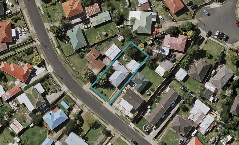 12 Sandra Avenue, Otara, Auckland - Carousel 1