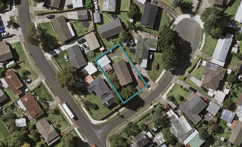 4 Coty Place, Clover Park, Auckland - Carousel 1