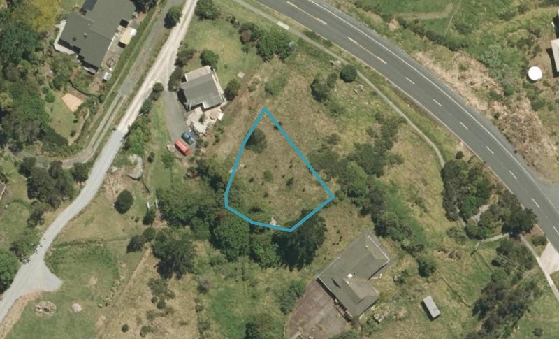 3 Morepork Glade Road - Carousel 1