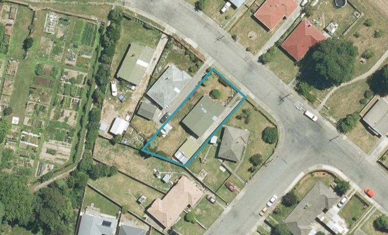33 Henderson Street, Riversdale, Blenheim - Carousel 1