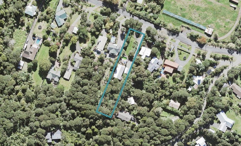 32 Mountain Road, Henderson Valley, Auckland - Carousel 1