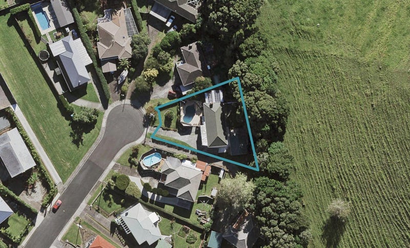 21 Pikitea Road, Mangere Bridge, Auckland - Carousel 1