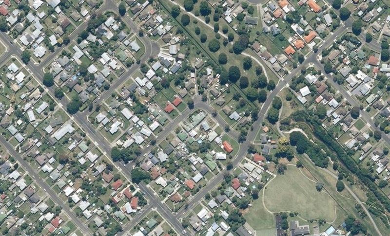 9 Bright Crescent, Maraenui, Napier - Carousel 1