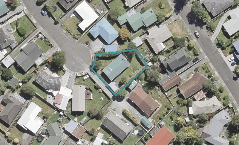 13 Parera Grove, Heretaunga, Upper Hutt - Carousel 1