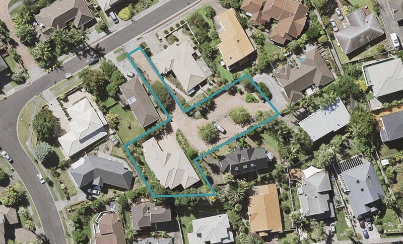 5 Manu Place, Pinehill, Auckland - Carousel 1
