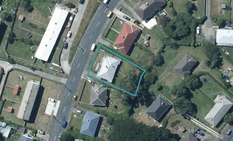 98 Hampshire Street, Cannons Creek, Porirua - Carousel 1