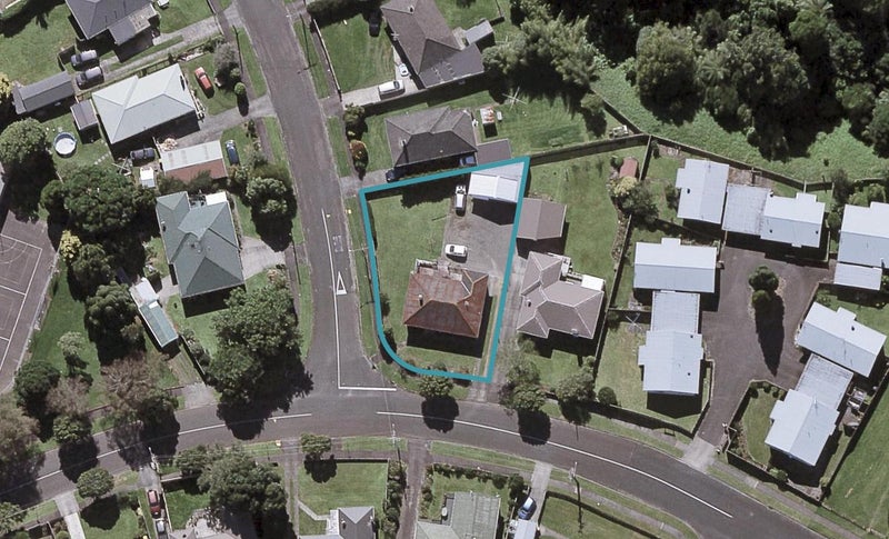 25 Miro ST, Merrilands, New Plymouth - Carousel 1