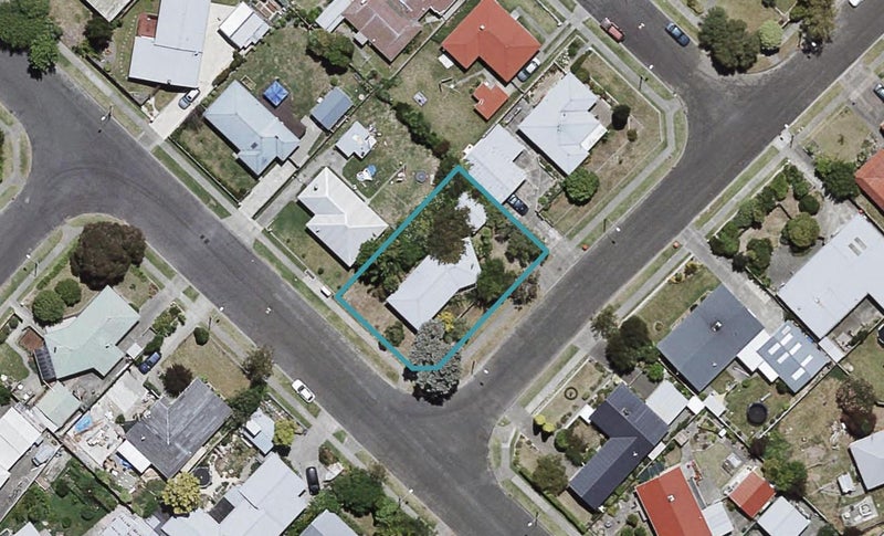 44 Skerrett Crescent, Tamatea, Napier - Carousel 1