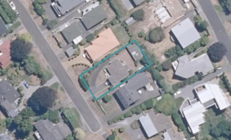 12 Crowther Terrace, Waipahihi, Taupo - Carousel 1