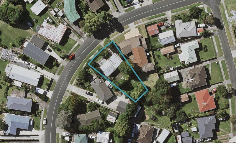 40 Edgewater Drive, Pakuranga, Auckland - Carousel 1