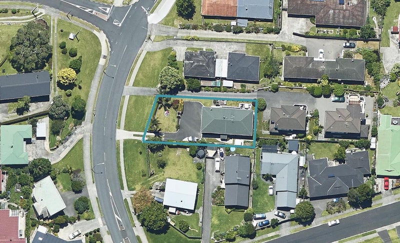 11 Hairini Street, Hairini, Tauranga - Carousel 1