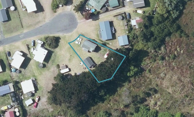 11 Pipi Crescent, Māhia - Carousel 1
