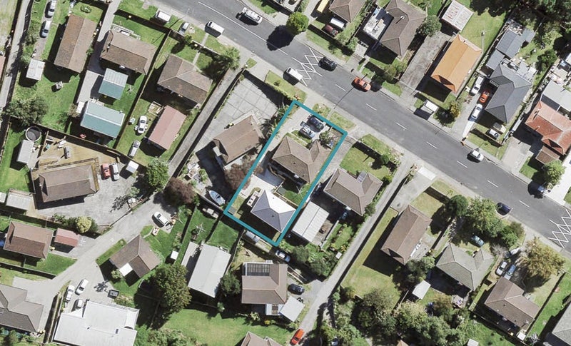 136 Solar Road, Glen Eden, Auckland - Carousel 1