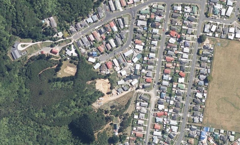 1/21 Kendal Grove, Wainuiomata, Lower Hutt - Carousel 1