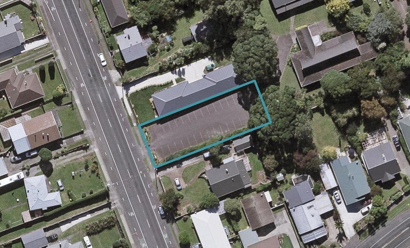 12 Omata Road, Westown, New Plymouth - Carousel 1
