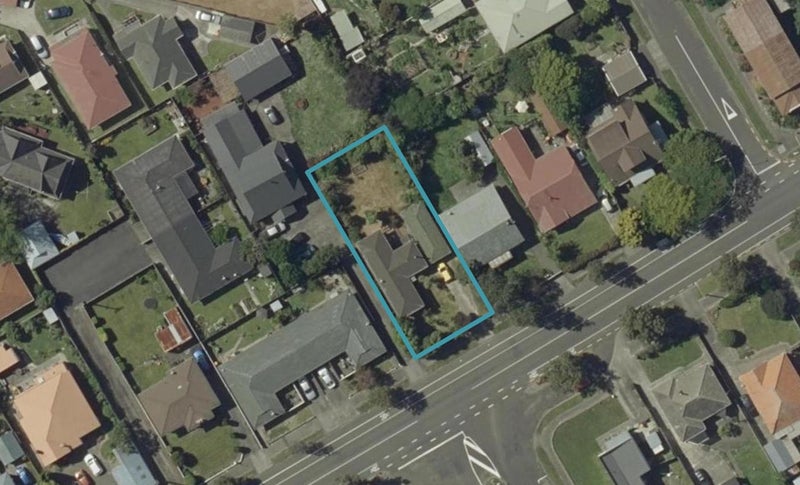 241 College Street, West End, Palmerston North - Carousel 1