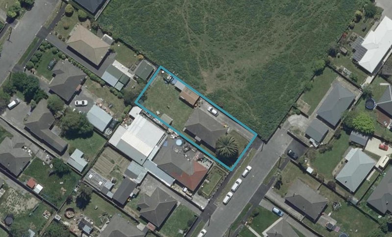 37 Oakland Street, Northcote, Christchurch - Carousel 1