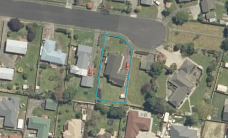12 Parfitt Place, Ngatea, Ngatea - Carousel 1