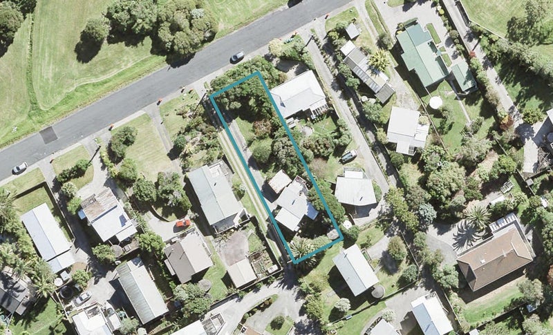 14 Cedar Terrace, Stanmore Bay, Whangaparaoa - Carousel 1