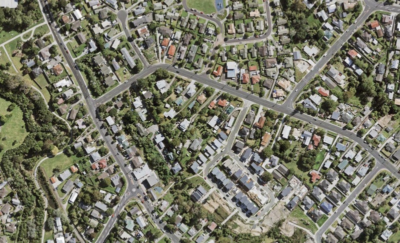 9/23 Awaroa Road, Sunnyvale, Auckland - Carousel 1