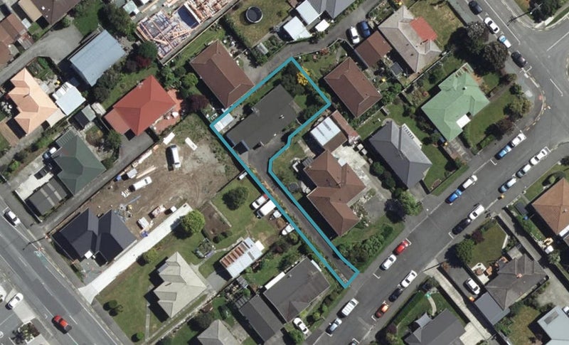 8 Linden Court, Richmond, Richmond - Carousel 1