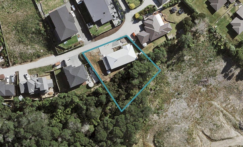 62 Tiriwa Drive, Massey, Auckland - Carousel 1