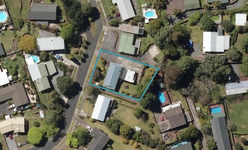 10 Rugby Place, Kamo, Whangarei - Carousel 1