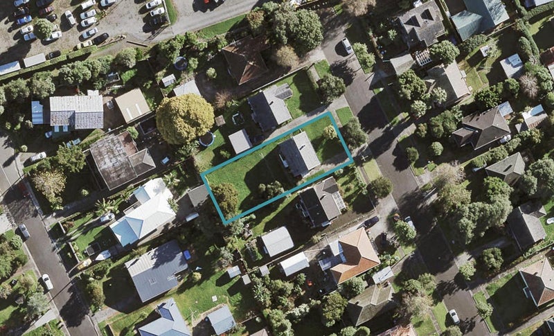 22 Renton Road, Mount Albert, Auckland - Carousel 1