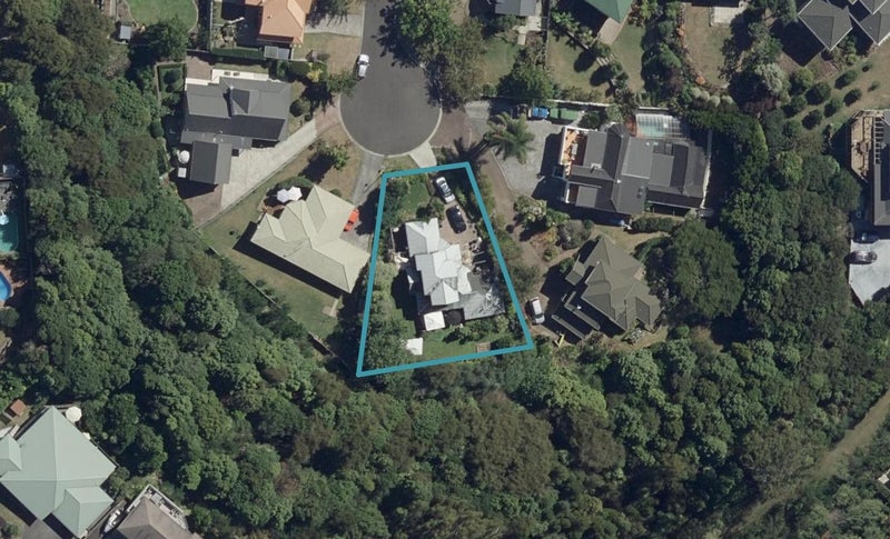 7 Smyth Place, Western Heights, Hamilton - Carousel 1